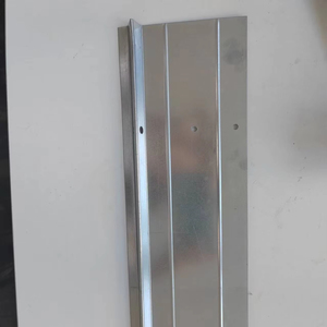 Socle de <span class=keywords><strong>sol</strong></span> FHA-7 de 1/2 pouce, design moderne, acier galvanisé pour usage hôtelier - Product Image 1