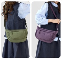 Sac à bandoulière personnalisé en gros avec logo, sac de poitrine en nylon imperméable, sac vintage pour femme, sac à bandoulière croisé en forme de lune
