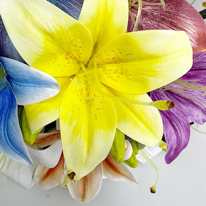 Bouquet de lys artificiels 50 cm en PU souple PVC haute simulation pour décoration intérieure et accessoires de mariage - Product Image 3