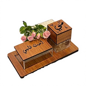 Juego de Quemadores de Incienso de Lujo Hechos a Mano con Madera de Sándalo India, Diseño Antiguo, Ecológico, para Eid, Ramadán y Eventos Religiosos - Product Image 1