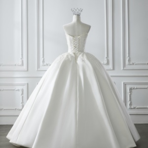 Ophelisa quây phong cách Tòa Án Hoàng Gia bóng váy cưới Satin Thêu vạt áo váy hoa ren pha lê - Product Image 5