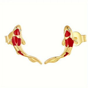 Orecchini a perno con pesce Koi portafortuna, gioielli trendy in metallo per donna, da indossare tutti i giorni, per feste, come accessorio regalo - Product Image 5