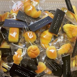 Nouveautés : Série de porte-clés miniatures en PU effet pâtisserie, jouet à presser super doux anti-stress, cadeau thérapeutique de bureau unisexe - Product Image 3