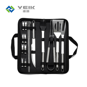 Set di utensili per <span class=keywords><strong>barbecue</strong></span> <span class=keywords><strong>in</strong></span> acciaio inossidabile di alta qualità con manico <span class=keywords><strong>in</strong></span> TPR spatole di resistenza al calore con Logo personalizzato per <span class=keywords><strong>barbecue</strong></span> da <span class=keywords><strong>campeggio</strong></span> all'aperto - Product Image 4