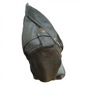 Blouson Biker Vintage en Cuir Véritable Personnalisé pour Enfants – Vente en Gros Garçons Filles – Hiver Décontracté Effet Vieilli avec Broderie et Fermeture Éclair Frontale - Product Image 3