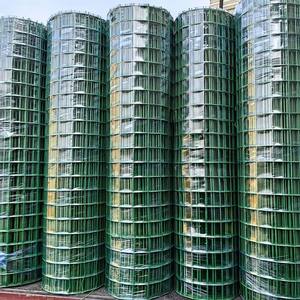 Malla de alambre soldada con orificios cuadrados recubierta de PVC verde Yuking, calibre de alambre de 2.0-4.0mm, para cercas, fábrica de Hebei, doblado y corte - Product Image 6