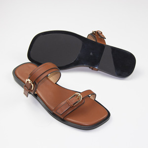 Sandales plates de luxe pour femmes, en cuir léger, antidérapantes, pour l'été, avec boucles métalliques et plateforme, style mocassins de créateur - Product Image 6