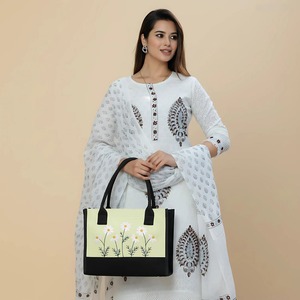Excellent Quality Green Floral Reusable Rope Handle Tote Bag with <b>Secure</b> Zipper Closure for Daily Shopping and Office Use - Product Image 1