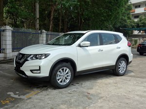 Nissan X-Trail 2017, Haute Qualité, Faible Kilométrage, SUV 5 Places, Disponible en Stock, Vente à <span class=keywords><strong>Prix</strong></span> Spécial - Product Image 2