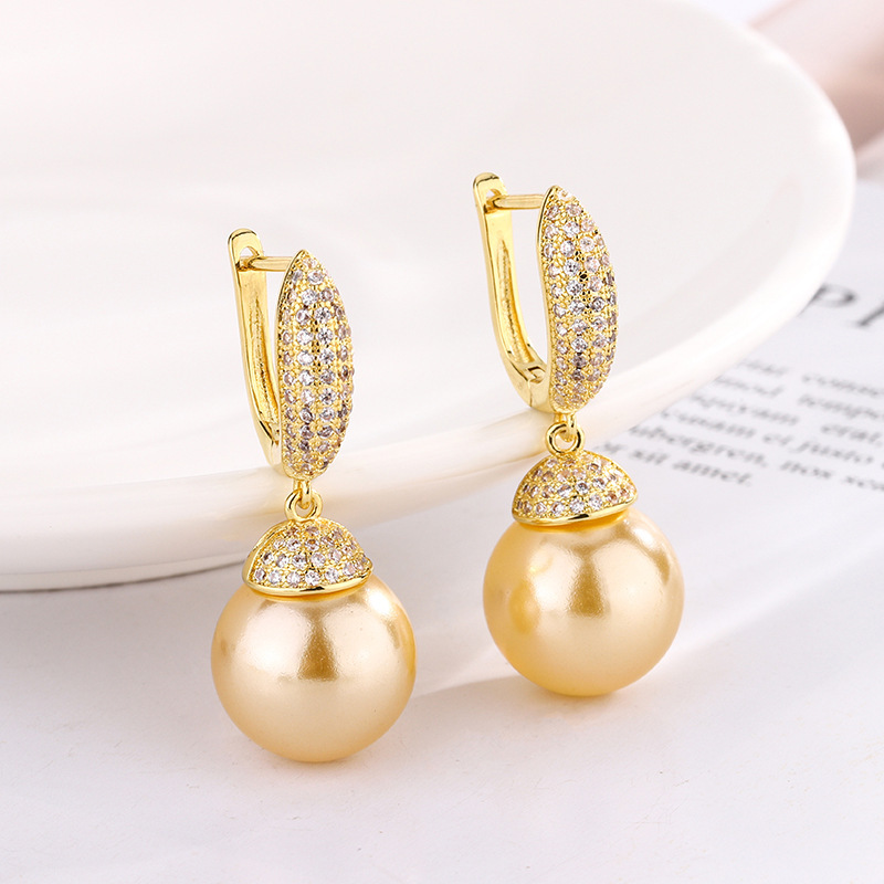 Boucles d'oreilles puces boules dorées