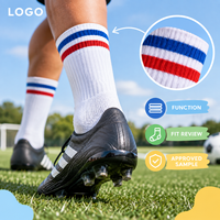 Chaussettes de football renforcées à rayures, profil mince, pour crampons, avec tableau de tailles, rayures blanches à trois couleurs sur le bord, pour une adhérence sécurisée sur le terrain