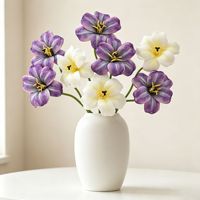 Bunga Tulip PVC Realistis Buatan, Tangkai Tunggal, Gaya Retro Pastoral Jepang untuk Dekorasi Pernikahan, Hotel, dan Luar Ruangan