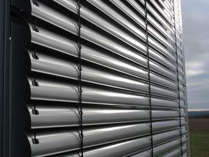 Stores vénitiens en <span class=keywords><strong>aluminium</strong></span> pour extérieur, stores en <span class=keywords><strong>aluminium</strong></span> électriques pour extérieur, stores en <span class=keywords><strong>aluminium</strong></span> intelligents et imperméables - Product Image 2
