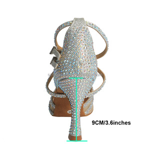 <span class=keywords><strong>Chaussures</strong></span> <span class=keywords><strong>de</strong></span> <span class=keywords><strong>danse</strong></span> à talons hauts à fond souple personnalisées 9 <span class=keywords><strong>CM</strong></span> talons <span class=keywords><strong>de</strong></span> <span class=keywords><strong>danse</strong></span> à paillettes argentées avec perles scintillantes porte à porte - Product Image 3