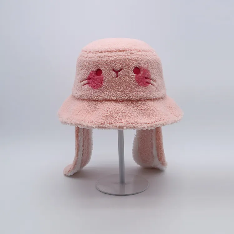 The lambs wool bucket hat embroidery logo spray dyeing pink winter hat