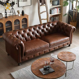 Muebles de Sala Personalizados, Sofá Chesterfield Americano de Estilo Desgastado con Botones Profundos, Tapizado en Cuero PU para Sala de Estar - Product Image 2