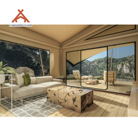 Tente de glamping de luxe permanente Kawagebo Kamp Luxury (KK) 39' x 36' avec membrane en toile PVDF