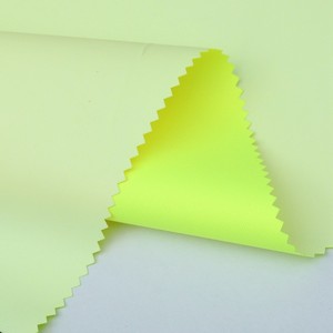 Hi Vis Áo Mưa Tái Chế <span class=keywords><strong>Polyester</strong></span> Màu Vàng Màng Chống Nước 100% <span class=keywords><strong>Polyester</strong></span> Tái Chế Áo Mưa Dày Áo Mưa Vải - Product Image 3