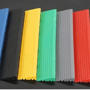 Dalles de sol en vinyle clipsables antidérapantes, écologiques, imperméables, de haute qualité, <span class=keywords><strong>pour</strong></span> <span class=keywords><strong>garage</strong></span> intérieur et <span class=keywords><strong>voiture</strong></span> - Vente chaude - Product Image 4