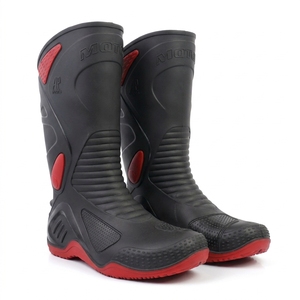 La semelle intermédiaire en PVC durable noire/rouge AP MOTO (II) et la semelle rouge vif allient un style audacieux à un confort robuste pour les balades aventureuses. - Product Image 4