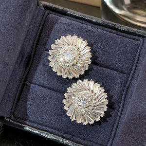 E4636 Pendientes de oro blanco con forma de flor y circonita redonda para mujer, joyería romántica de moda para boda - Product Image 4