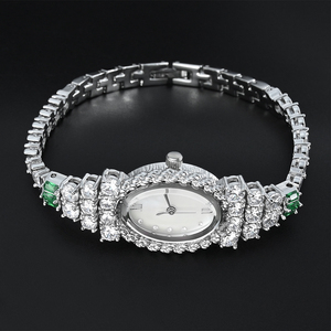Reloj de Diamantes Ovalado con Logotipo Personalizado para Mujer - Reloj de Pulsera de Lujo para Dama - Product Image 4