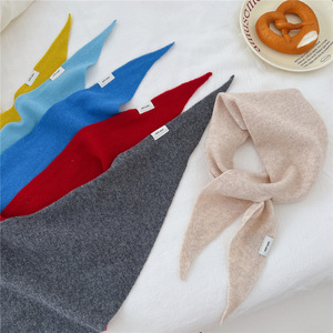 <span class=keywords><strong>Sciarpa</strong></span> Corta Morbida e Calda Autunno-Inverno per Donne, Mantelle Decorative, Scialli Triangolari Piccoli in <span class=keywords><strong>Lana</strong></span> Lavorata a Maglia Tinta Unita alla Moda - Product Image 4