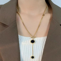 Collier Lariat pour Femme en Acier Inoxydable Plaqué Or 18K Anti-ternissement avec Pendentif Disque Noir Chiffres Romains et Fermoir à Bascule