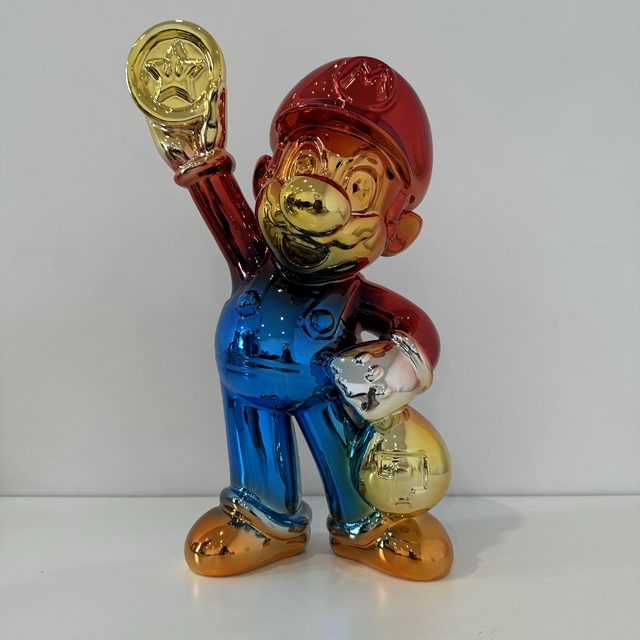 Customized Wholesale Resin Cartoon Worker Character 40cm Hand-painted TV Movie Character Statue Sculpture Model Home