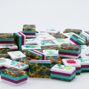 Juego de Mahjong Americano Personalizado de 4 Capas y 160 Piezas Acrílicas, Mesa de Entretenimiento con Diseño de Tortuga, Fichas de Mahjong Americano - Product Image 3