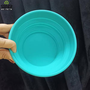 Mangkuk Anjing Lipat Silikon Aman untuk Makanan Bersertifikat dengan Penutup Tempat Makan Perjalanan Luar Ruangan Suplai Hewan Peliharaan Tiongkok - Product Image 6