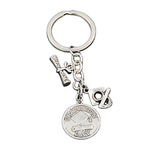 1 cái Móc Chìa Khóa Keychain đồ trang sức tốt nghiệp tốt nghiệp tốt nghiệp hat charms máy tính xách tay mặt dây chuyền quà tặng cho sinh viên - Product Image 1
