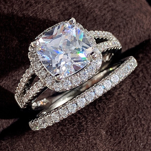 Set di Anelli con Micro Pavé di Zirconi Quadrati per Donne, Gioielli di Moda Scintillanti per Fidanzamento e Coppia - Product Image 6
