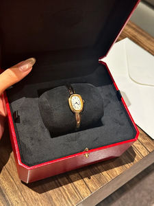 นาฬิกาควอตซ์สำหรับผู้หญิงตัวเรือนโค้งมนแบบเรียบง่ายกันน้ำสีทอง - Product Image 2