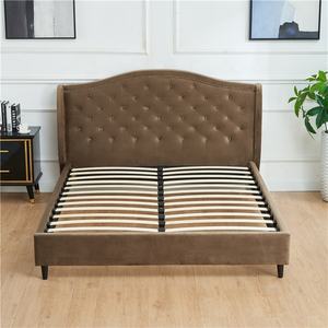 <span class=keywords><strong>Lit</strong></span> moderne <span class=keywords><strong>en</strong></span> tissu velours brun capitonné, <span class=keywords><strong>convertible</strong></span> et extensible, confortable, <span class=keywords><strong>double</strong></span>, queen, king size, avec un style doux - Product Image 1