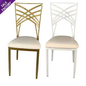 Fournisseur chinois de chaises de salle à manger de mariage en acier doré empilables populaires, style chameleon, pour la location - Product Image 1