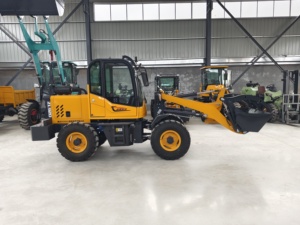 Rueda Motriz Económica con Motor Ce Epa V de 1200 kg, Cabina Delantera con Cubo, Techo y Varios Accesorios - Product Image 4