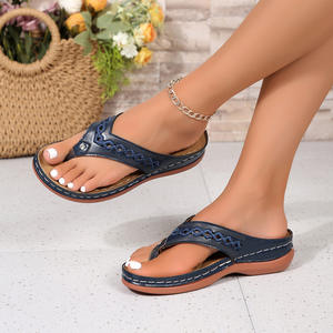 Sandalias de Cuero Hechas a Mano para Mujer, Zapatos de Moda Ligeros para Exteriores, Cómodos y Simples - Product Image 3