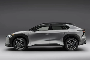 Guangzhou Auto Nieuwe Energie <span class=keywords><strong>Tram</strong></span> Toyotabz4xsuv Elektrisch Voertuig 2wd 615Km Elektrisch Voertuig Suv - Product Image 2