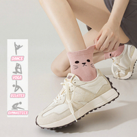 Chaussettes de yoga personnalisées pour femmes, norme mignonne, faible quantité minimale de commande, vente en gros de chaussettes Pilates