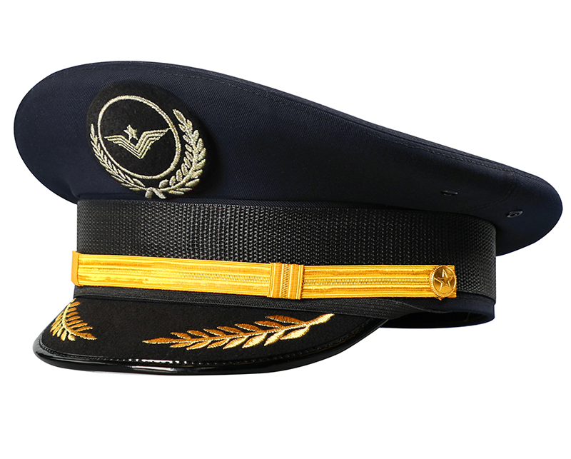 Gorra azul oscuro con insignia 3