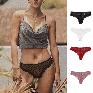 Tangas de encaje sexys para mujer, de malla, con bordado de corazón, de cintura baja, con diseño hueco, tentación para damas - Product Image 1