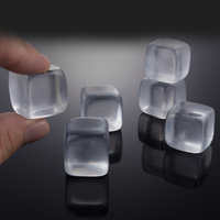 Coffret cadeau de pierres à whisky en granit blanc HZ Crystals, avec glaçons métalliques