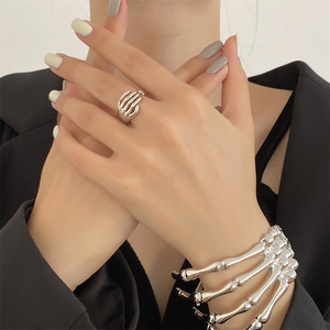 Bracelet manchette gothique squelette punk, crâne sombre, griffe fantôme, pour hommes et femmes, tendance, personnalité, hip-hop, Halloween - Product Image 6