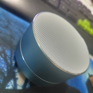 Blue A2 Metal Composite Diaphragm Wireless Speaker 5-10W DC <b>5V</b> Rechargeable Portable Speaker - Product Image 4