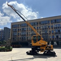 Jg 'S Telescopische Palmfruitoogstmachine Voor Het Snijden Van Fruit Op Het Hydraulische Steile Terrein Van Oliepalmplantages