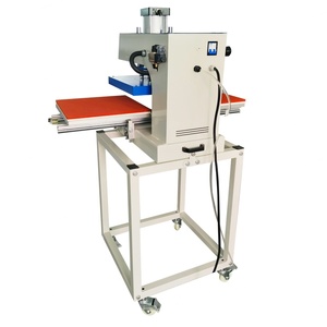 Impresora DTF de cama plana neumática de 2 estaciones usada para sublimación con tinta UV/solvente, automática de 6 ejes, 1 año de garantía, acrílica - Product Image 4