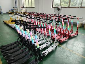 <span class=keywords><strong>Freestyle</strong></span> — <span class=keywords><strong>trottinette</strong></span> électrique pour enfants, Kick, avec lumière LED - Product Image 6