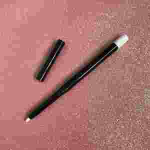 <span class=keywords><strong>Crayon</strong></span> pour les <span class=keywords><strong>yeux</strong></span> souple et <span class=keywords><strong>waterproof</strong></span> pour le <span class=keywords><strong>contour</strong></span> des <span class=keywords><strong>yeux</strong></span>, avec fini mat longue durée - Product Image 3