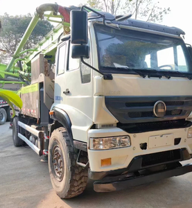 <span class=keywords><strong>Camion</strong></span> <span class=keywords><strong>pompe</strong></span> <span class=keywords><strong>à</strong></span> <span class=keywords><strong>béton</strong></span> robuste Zlj5230thbkf 38x5rz avec flèche de pompage pour projets de construction industrielle - Product Image 1